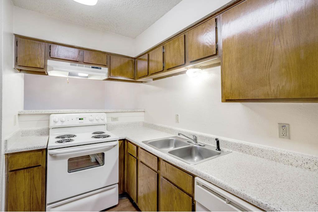 https://cdn.rentalbeast.com/listings/7117299_1675682102950.jpg.rbm