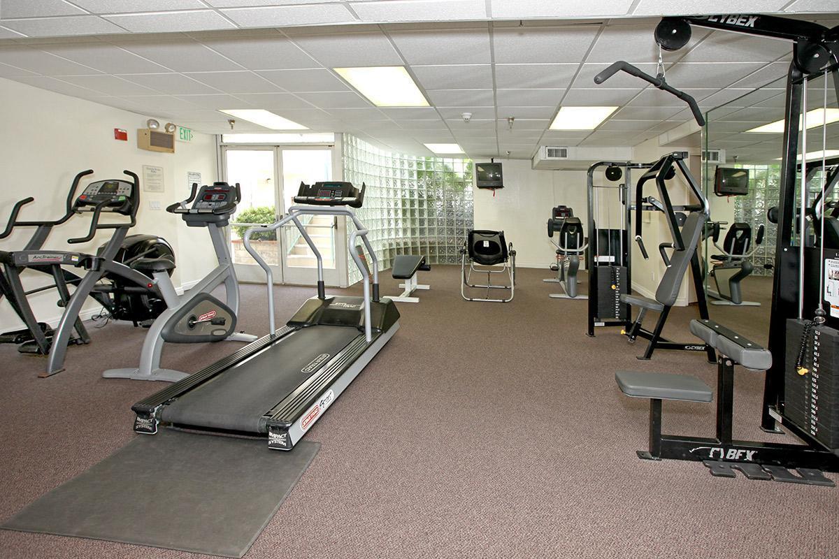 https://cdn.rentalbeast.com/listings/7119327_1675733914476.jpg.rbm