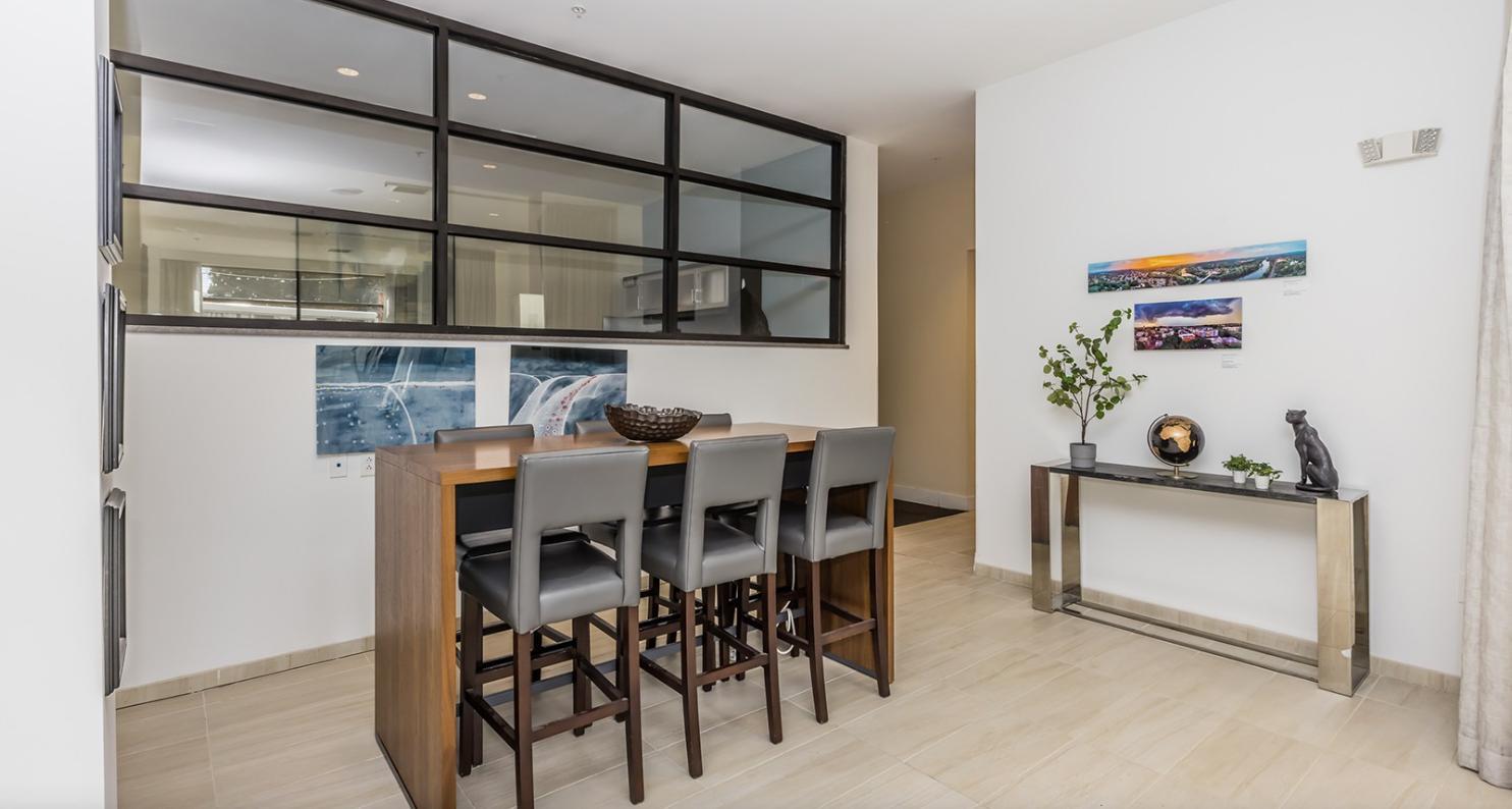 https://cdn.rentalbeast.com/listings/7301002_1679993155917.jpg.rbm