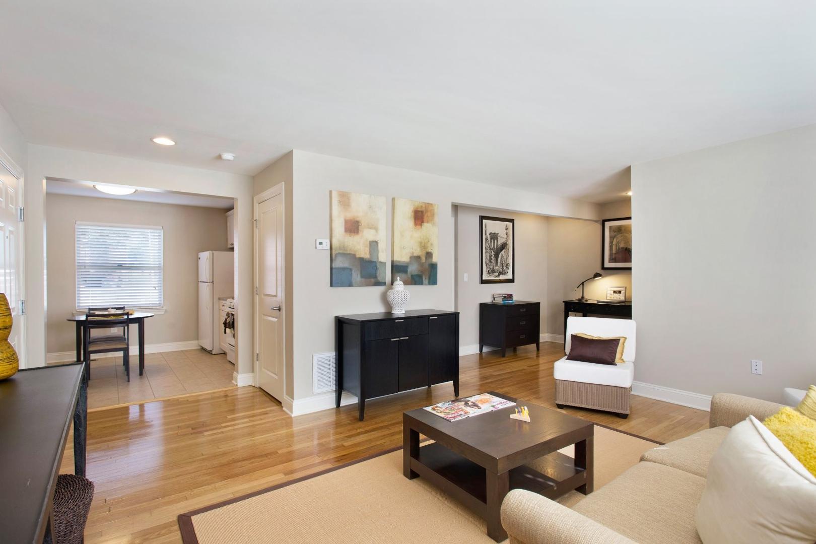 https://cdn.rentalbeast.com/listings/7325060_1680582367153.jpg.rbm