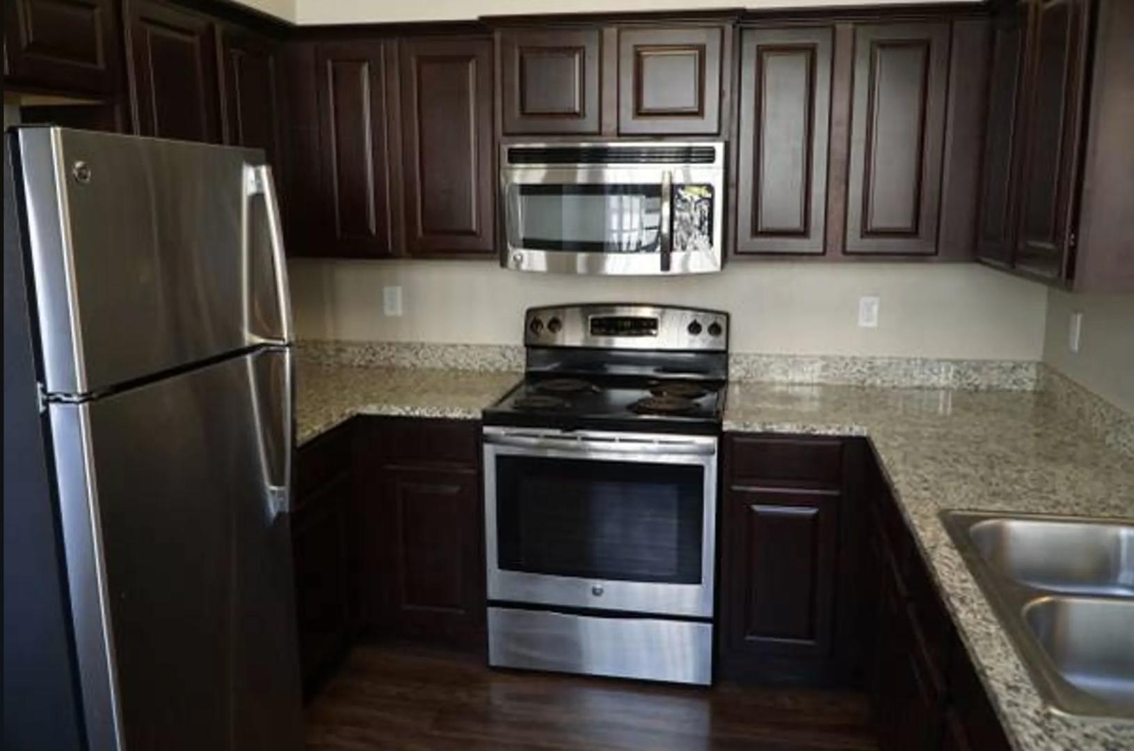 https://cdn.rentalbeast.com/listings/7580019_1685330563380.jpg.rbm