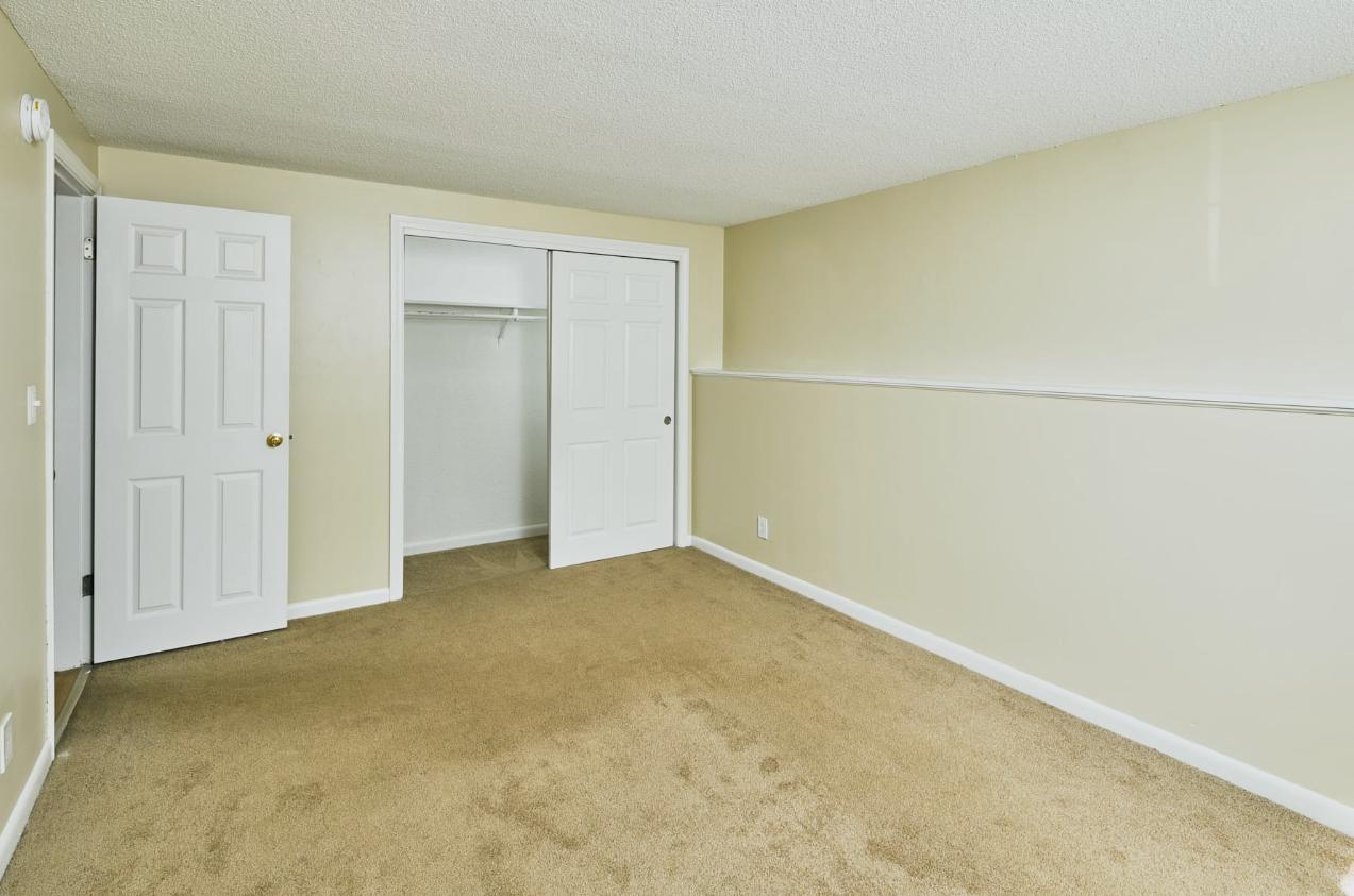 https://cdn.rentalbeast.com/listings/7828440_1689834713393.jpg.rbm