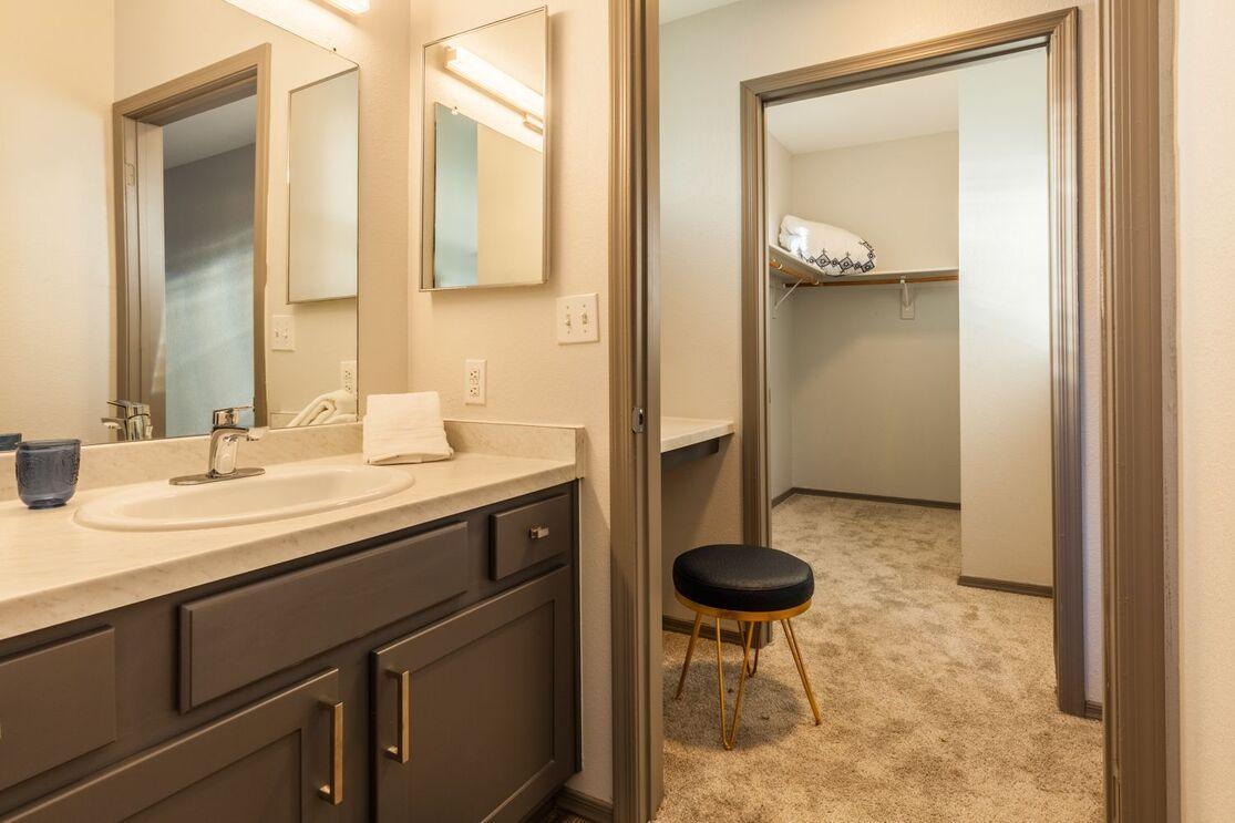 https://cdn.rentalbeast.com/listings/7847339_1690265639722.jpg.rbm