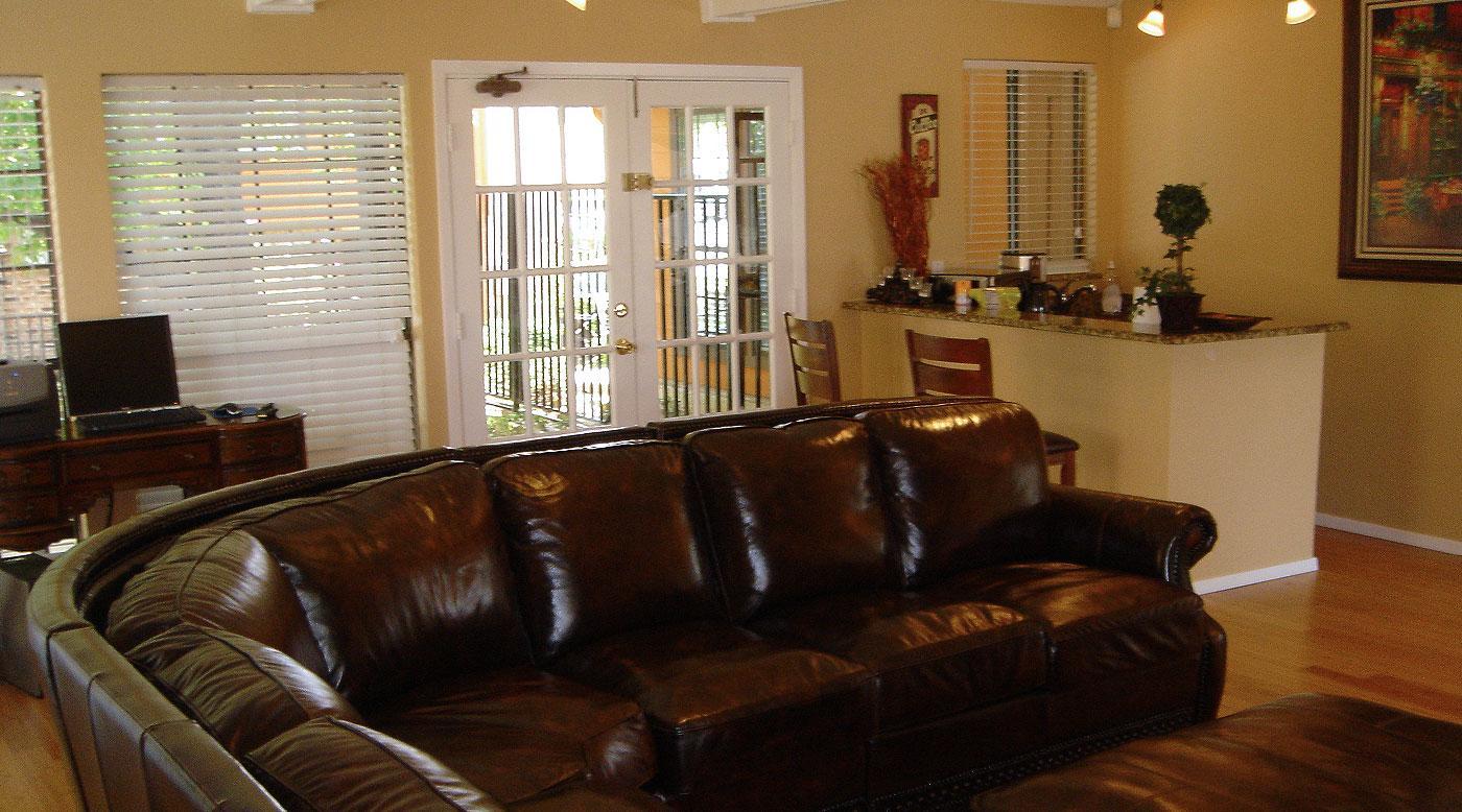 https://cdn.rentalbeast.com/listings/7978383_1692334492354.jpg.rbm