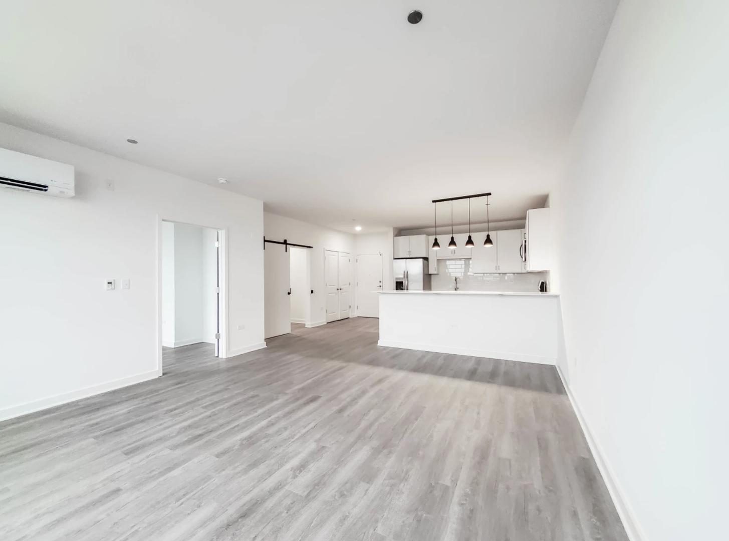 https://cdn.rentalbeast.com/listings/8012611_1693222323797.jpg.rbm