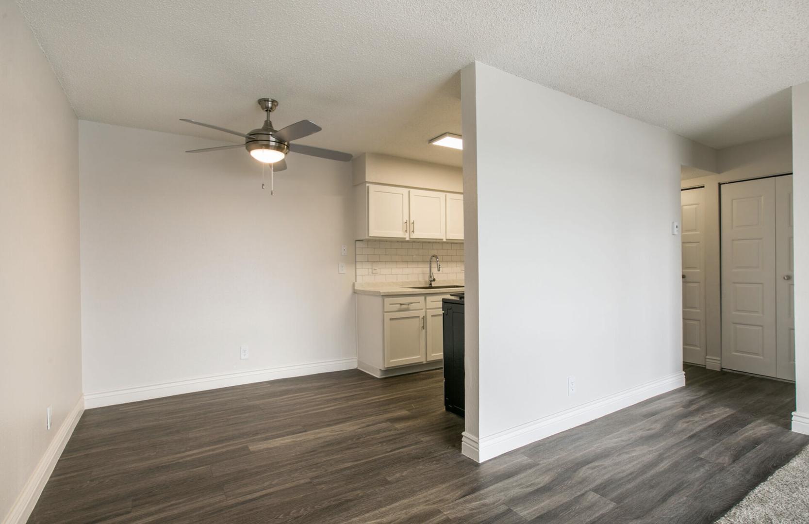 https://cdn.rentalbeast.com/listings/8035626_1693795154199.jpg.rbm