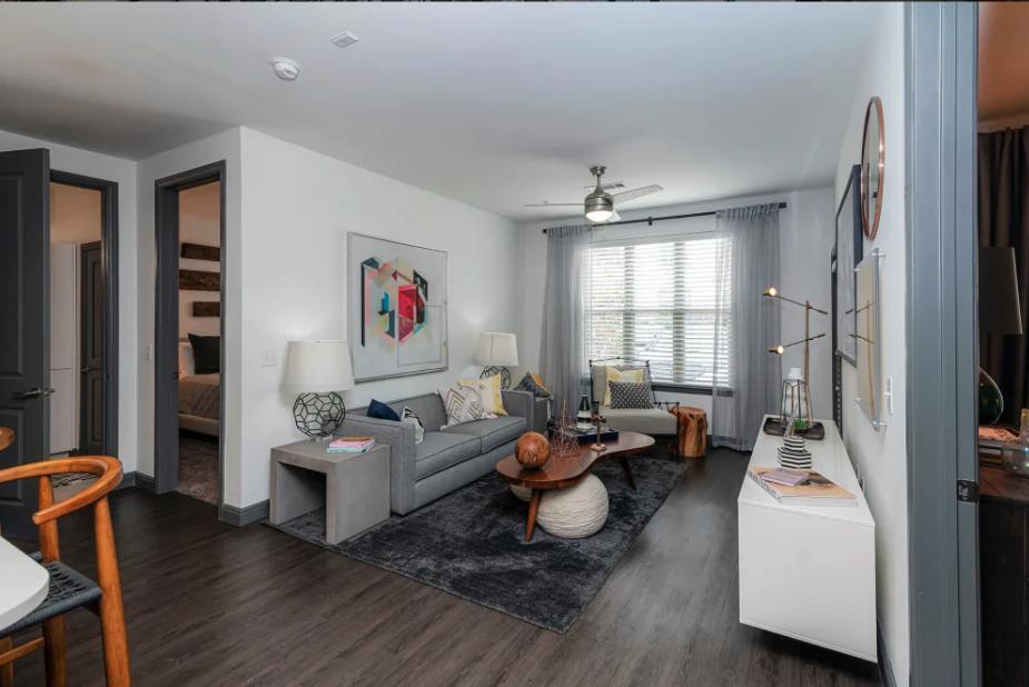 https://cdn.rentalbeast.com/listings/8106742_1694665690147.jpg.rbm