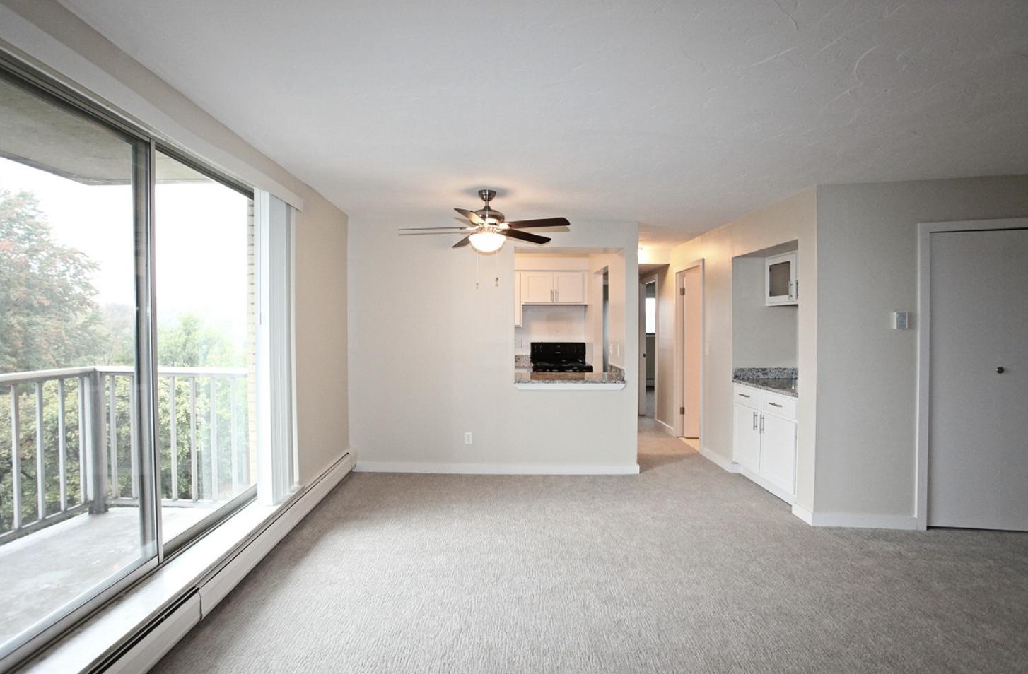 https://cdn.rentalbeast.com/listings/8196366_1696481870352.jpg.rbm