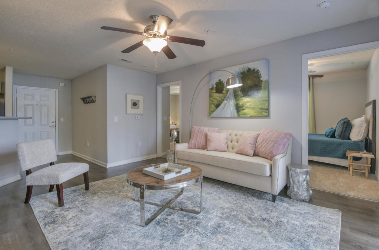 https://cdn.rentalbeast.com/listings/8196954_1696490125250.jpg.rbm