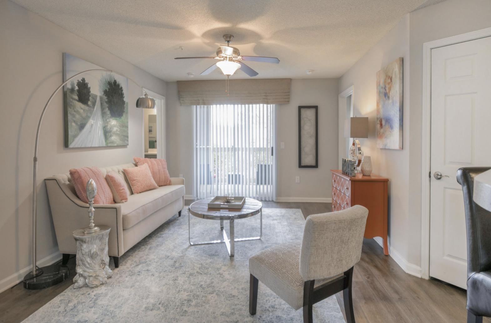 https://cdn.rentalbeast.com/listings/8196954_1696490125685.jpg.rbm