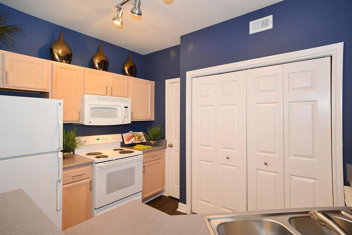 https://cdn.rentalbeast.com/listings/8197401_1696495535908.jpg.rbm