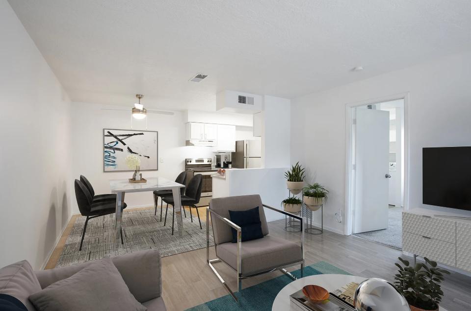 https://cdn.rentalbeast.com/listings/8210217_1696811856492.jpg.rbm