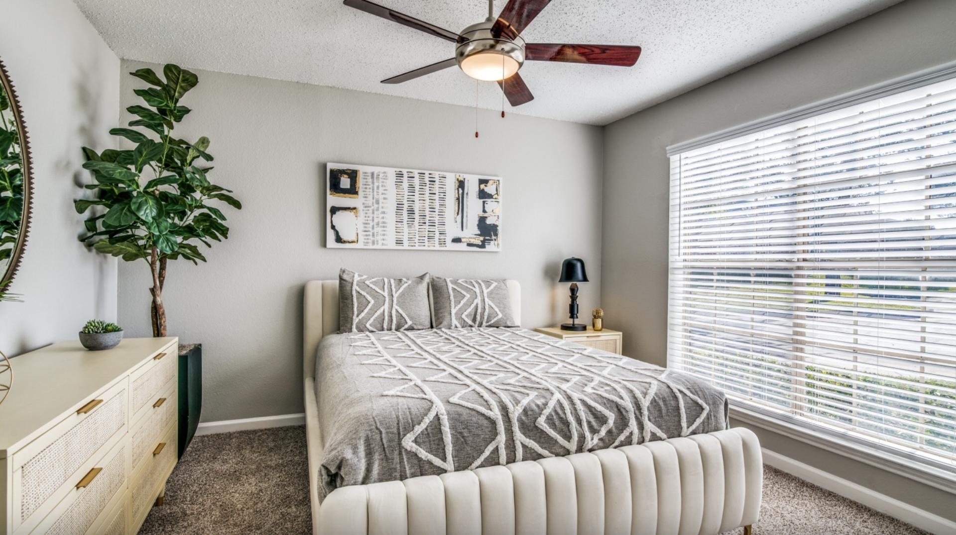https://cdn.rentalbeast.com/listings/8230599_1697196884246.jpg.rbm