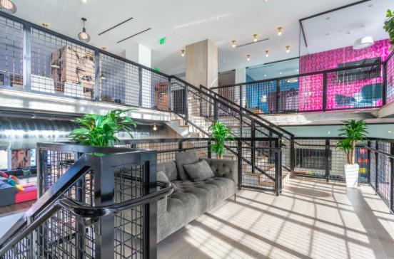230 NE 4th St #1114 - 2,310USD / month