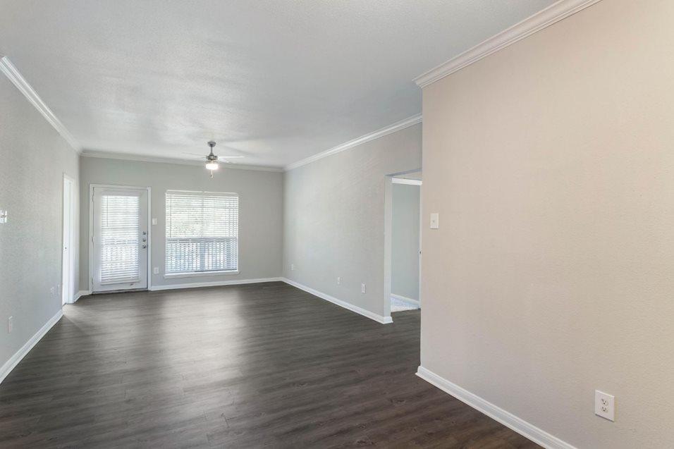 https://cdn.rentalbeast.com/listings/8585800_1698825194812.jpg.rbm