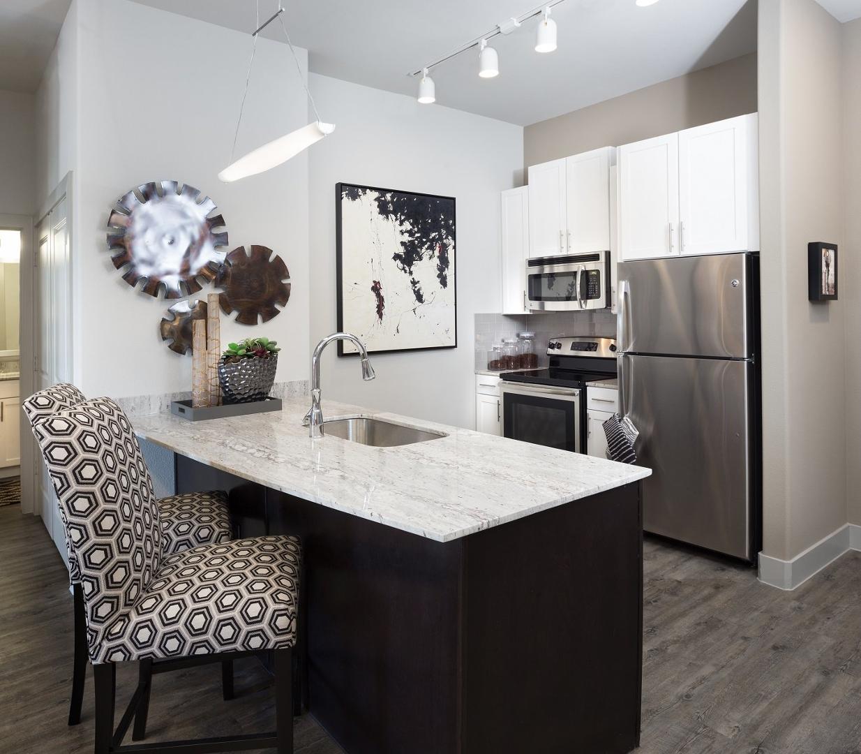 https://cdn.rentalbeast.com/listings/8589993_1698895919021.jpg.rbm