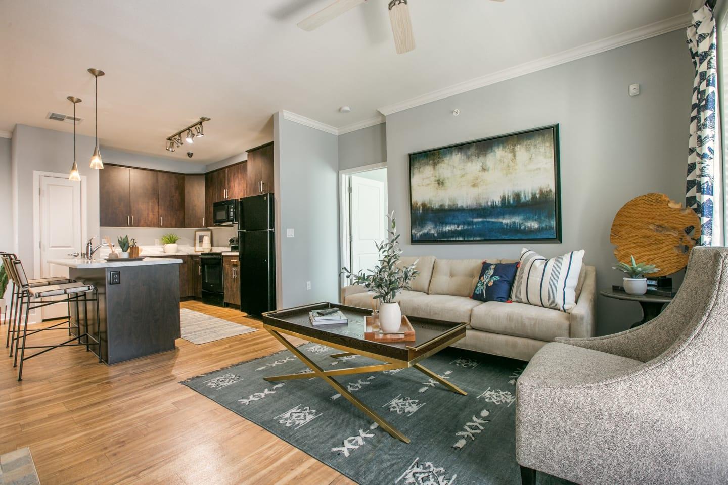 https://cdn.rentalbeast.com/listings/8773329_1703062787592.jpg.rbm