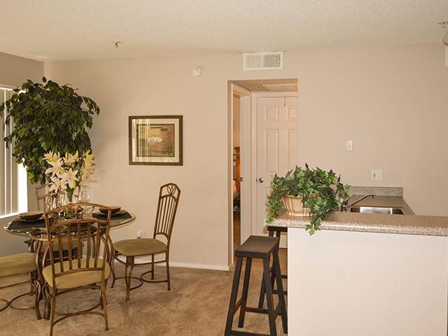 https://cdn.rentalbeast.com/listings/8867071_1705574032956.jpg.rbm