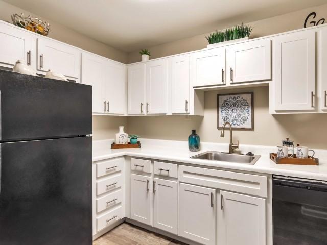 https://cdn.rentalbeast.com/listings/8867661_1705590213365.jpg.rbm
