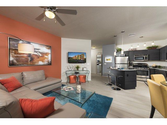 https://cdn.rentalbeast.com/listings/8874908_1705733702341.jpg.rbm