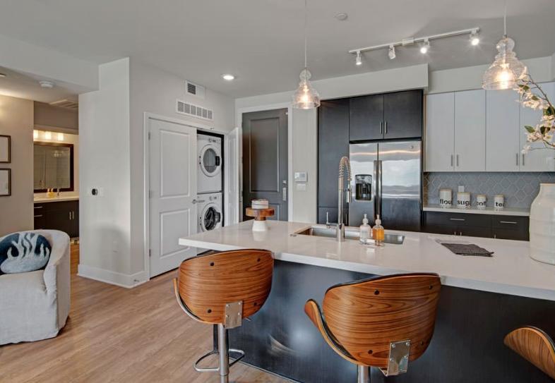https://cdn.rentalbeast.com/listings/8884571_1705997166166.jpg.rbm