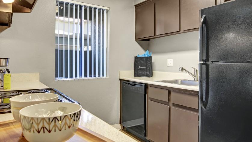 https://cdn.rentalbeast.com/listings/8885412_1706026823936.jpg.rbm