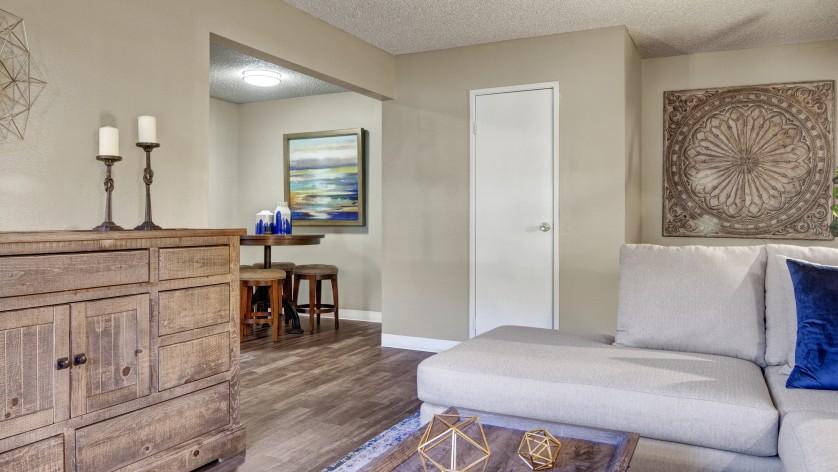 https://cdn.rentalbeast.com/listings/8885472_1706027197574.jpg.rbm