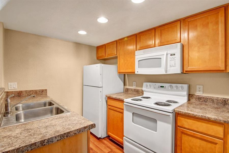 https://cdn.rentalbeast.com/listings/8888397_1706070480216.jpg.rbm