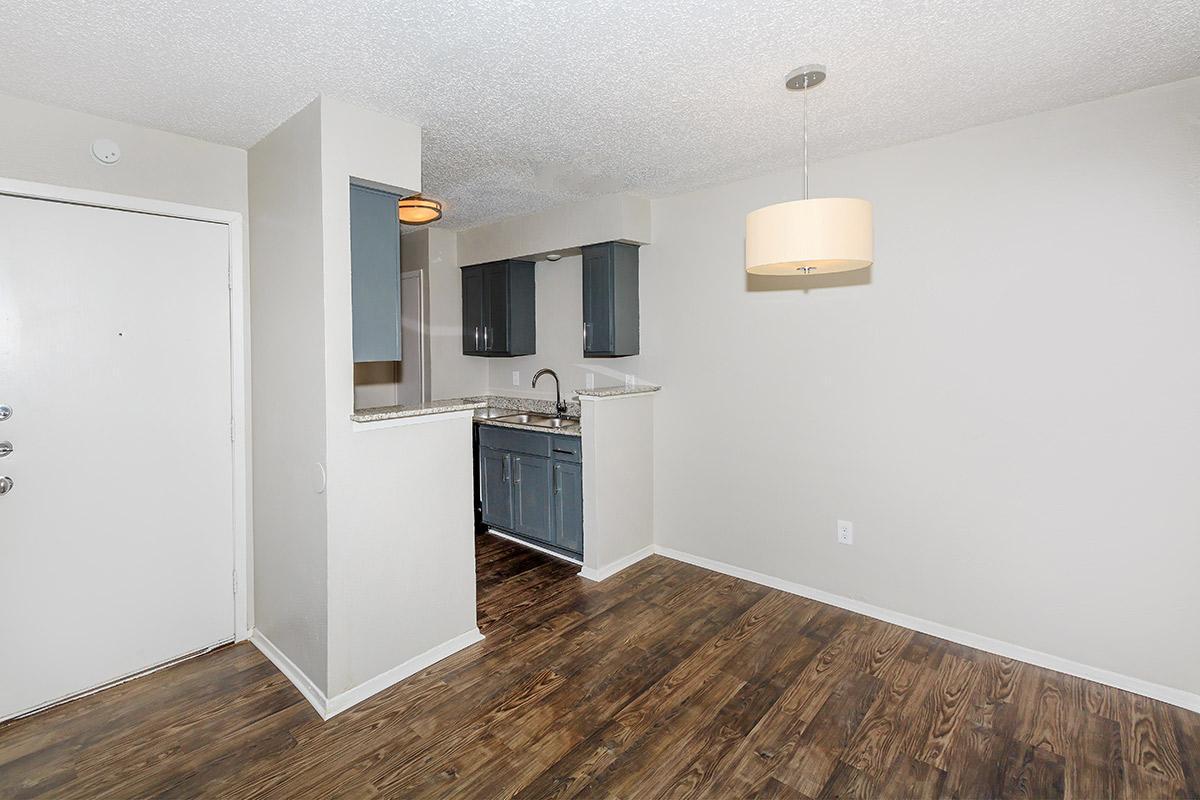 https://cdn.rentalbeast.com/listings/9006375_1708667488839.jpg.rbm