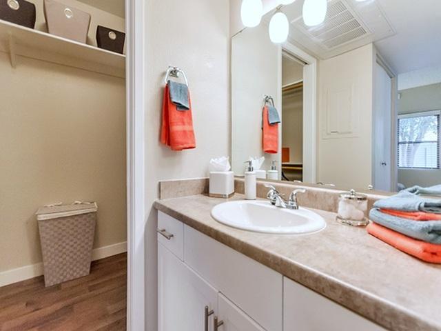 https://cdn.rentalbeast.com/listings/9053739_1709781722538.jpg.rbm