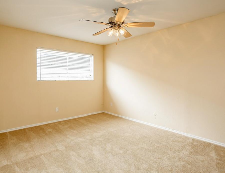 https://cdn.rentalbeast.com/listings/9067363_1710112091115.jpg.rbm