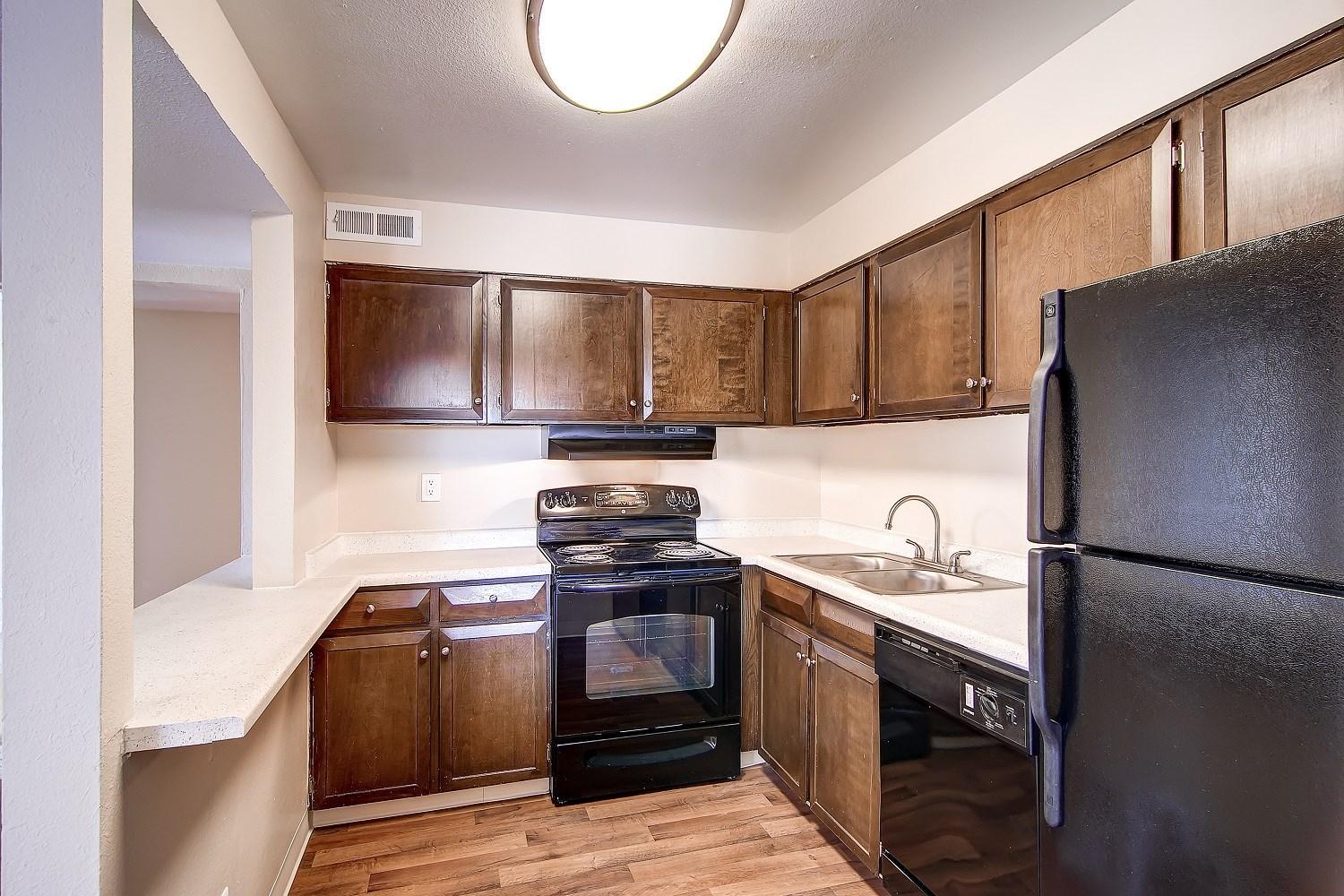 https://cdn.rentalbeast.com/listings/9077296_1710313197481.jpg.rbm