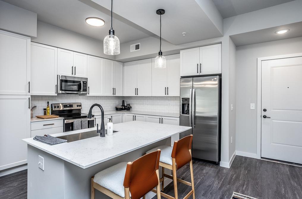 https://cdn.rentalbeast.com/listings/9085514_1710477091963.jpg.rbm