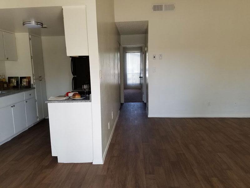 https://cdn.rentalbeast.com/listings/9406848_1715234178892.jpg.rbm
