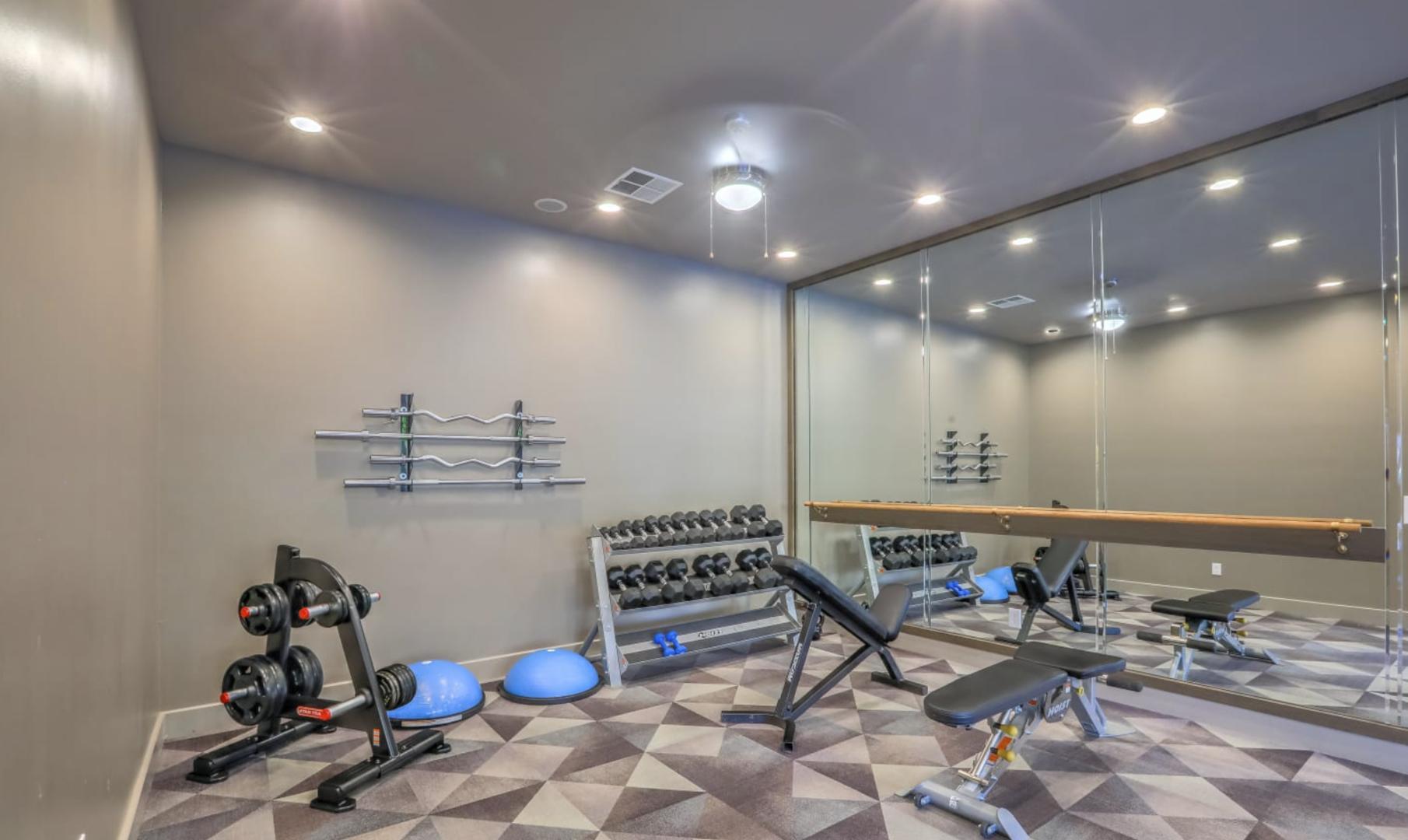 https://cdn.rentalbeast.com/listings/9614293_1718344804353.jpg.rbm