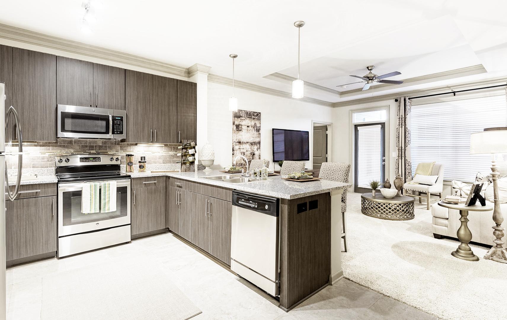 https://cdn.rentalbeast.com/listings/9855072_1720595562151.jpg.rbm