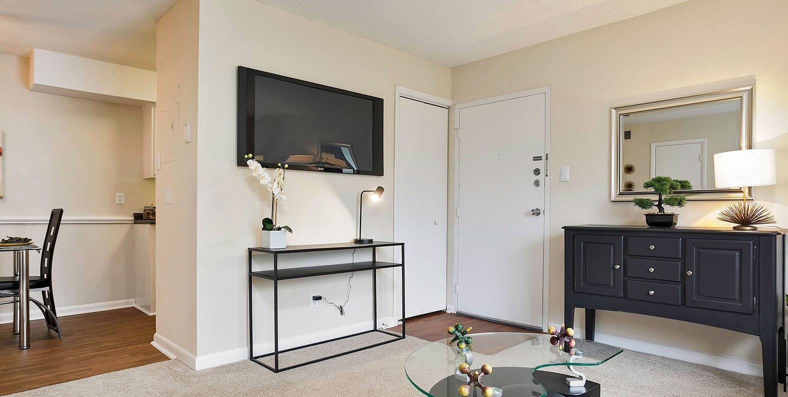 https://cdn.rentalbeast.com/listings/9887634_1720690406294.jpg.rbm