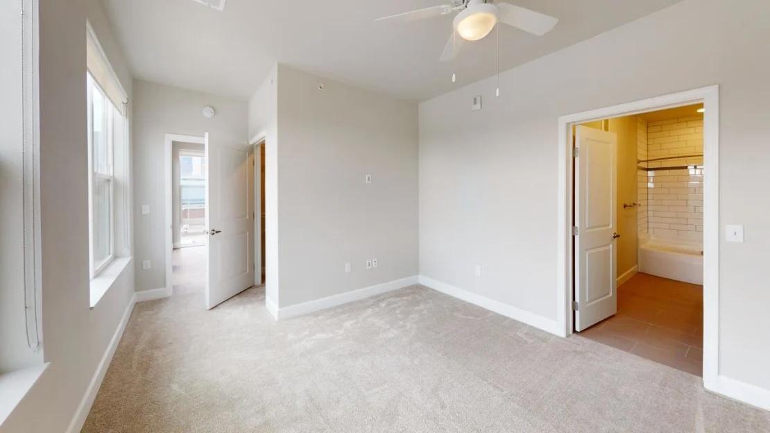 https://cdn.rentalbeast.com/listings/9915503_1722289572011.jpg.rbm