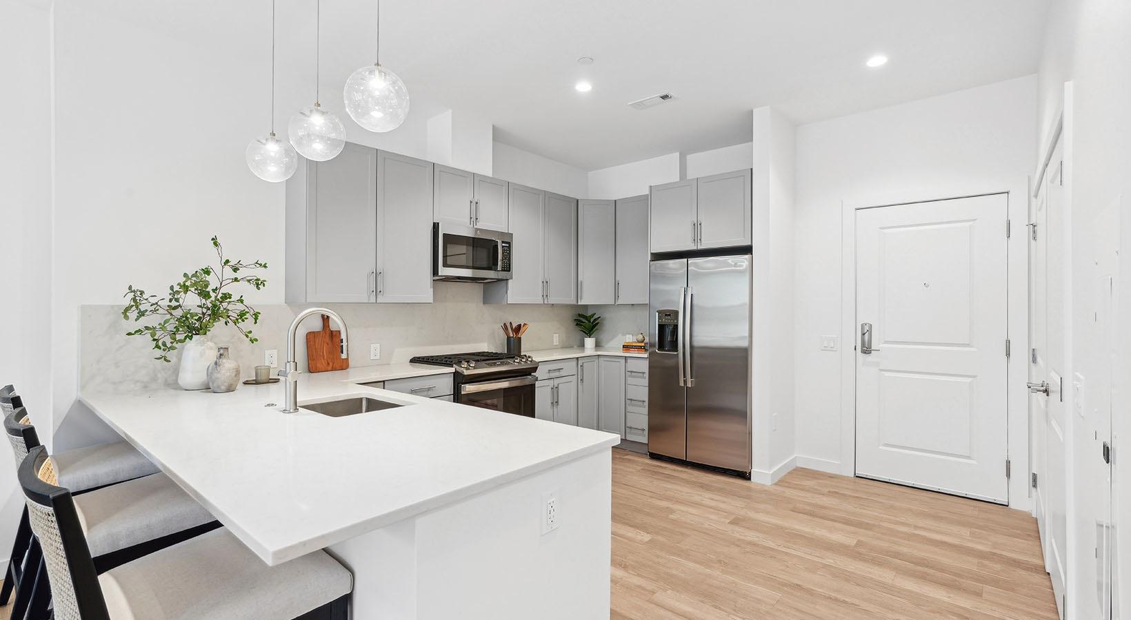 https://cdn.rentalbeast.com/listings/9954893_1721625015791.jpg.rbm