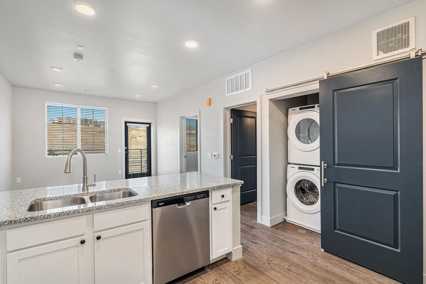 https://cdn.rentalbeast.com/listings/9970465_1721887078597.jpg.rbm