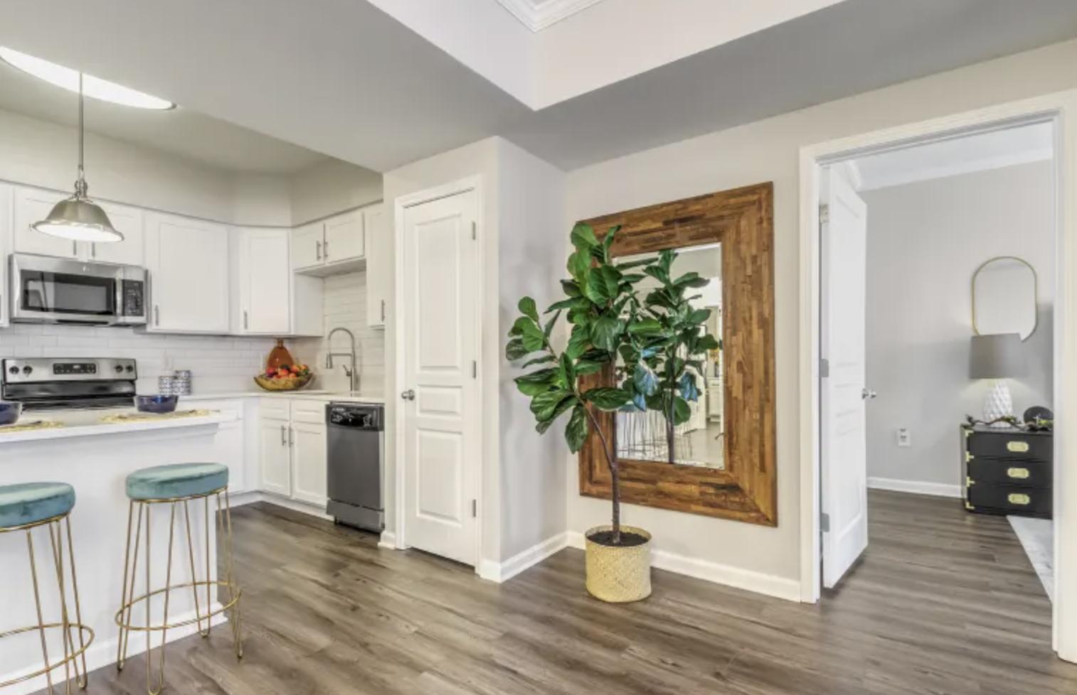 https://cdn.rentalbeast.com/listings/9993534_1722318576042.jpg.rbm