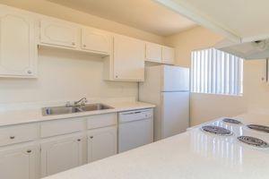 https://cdn.rentalbeast.com/listings/9994089_1722325947838.jpg.rbm