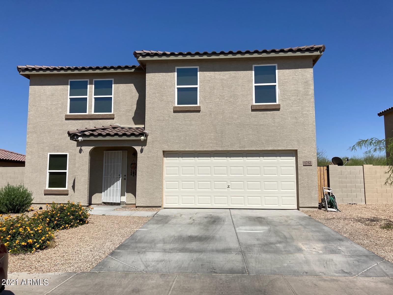 Photo for 1752 N Logan Lane, Casa Grande, AZ 85122 - listing #6271849 1752 N Logan Lane, Casa Grande, AZ 85122