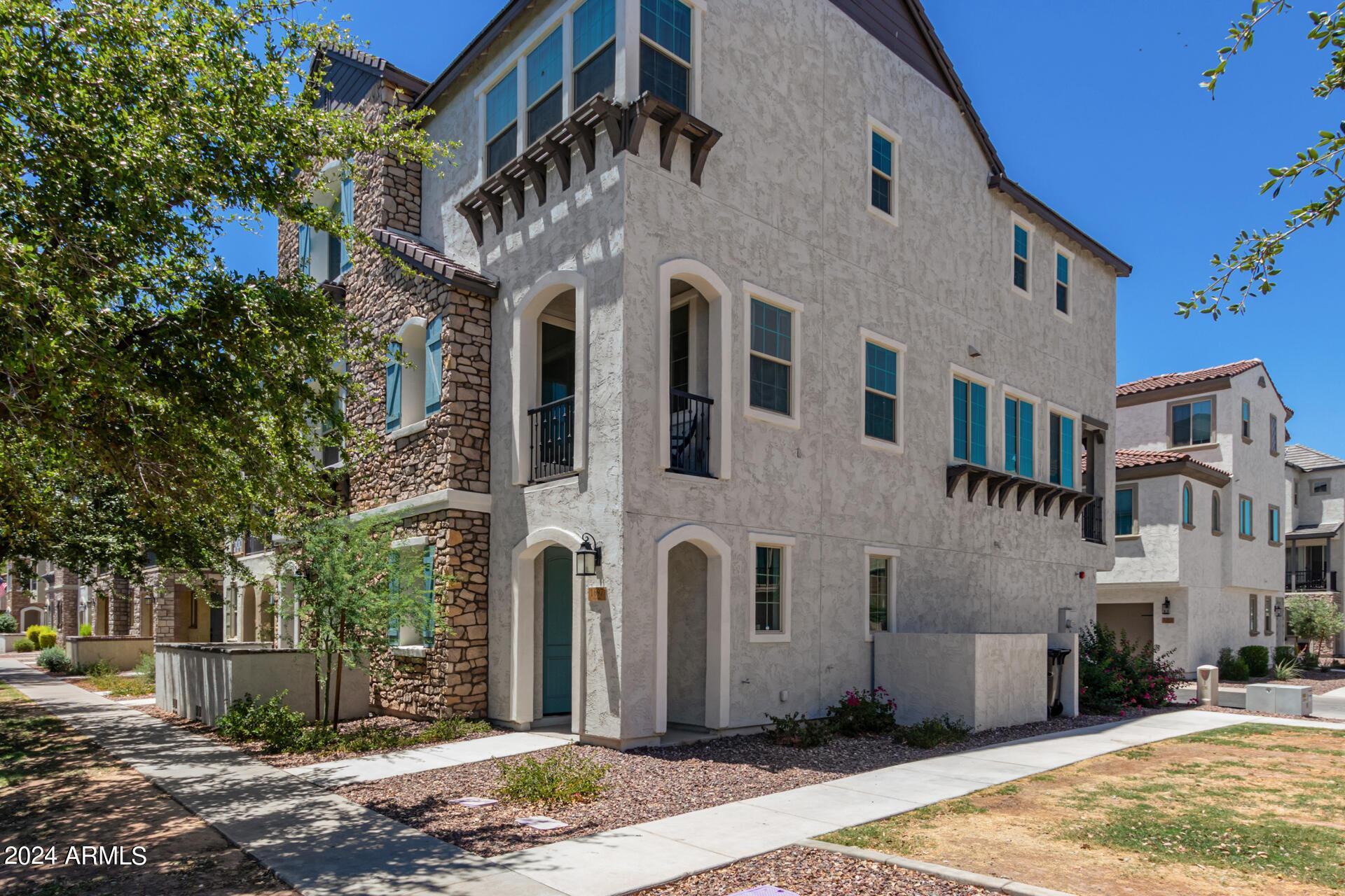 1697 E Hampton Lane, Gilbert, AZ 85295