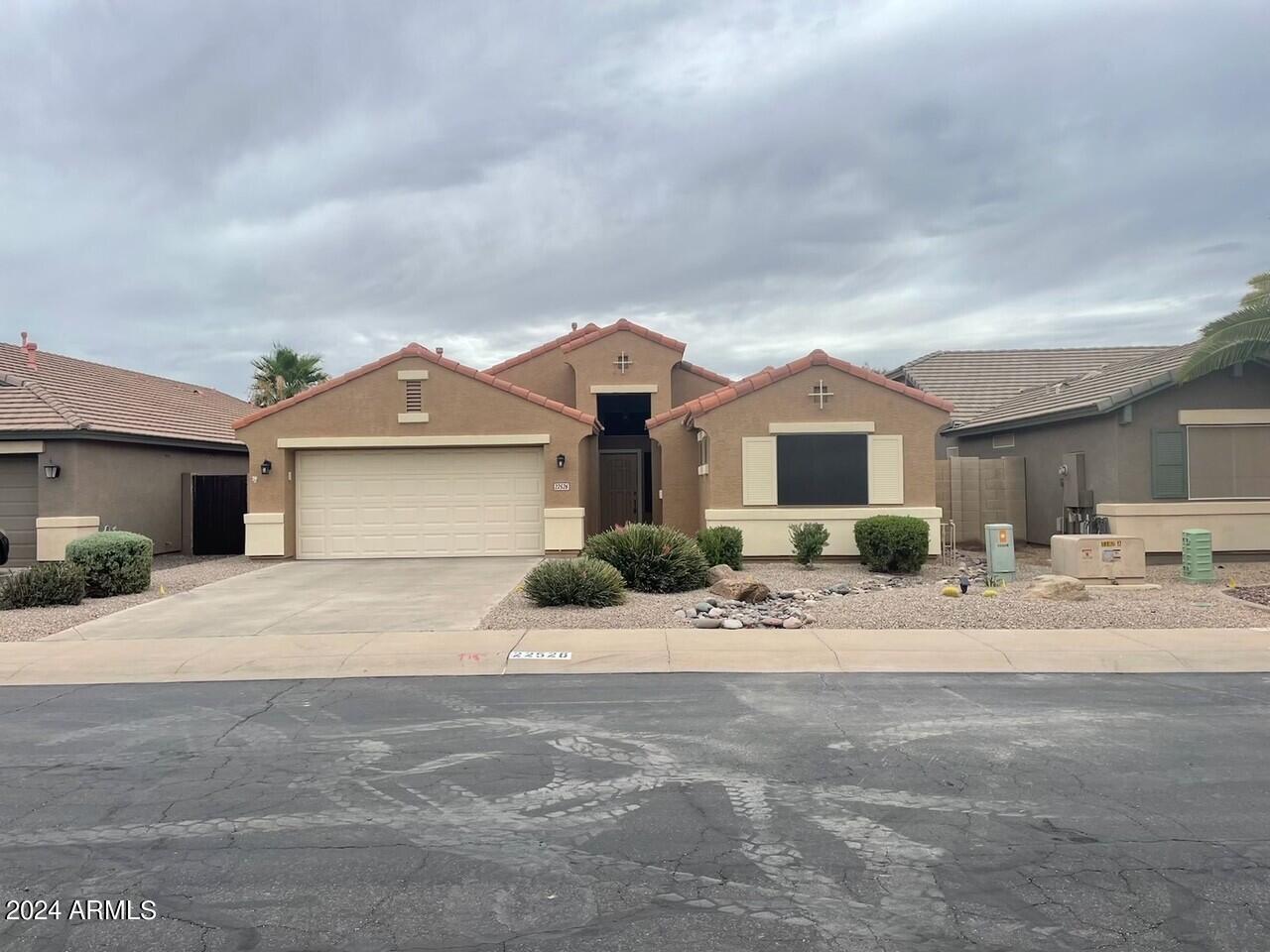 22526 N Reinbold Drive, Maricopa, AZ 85138