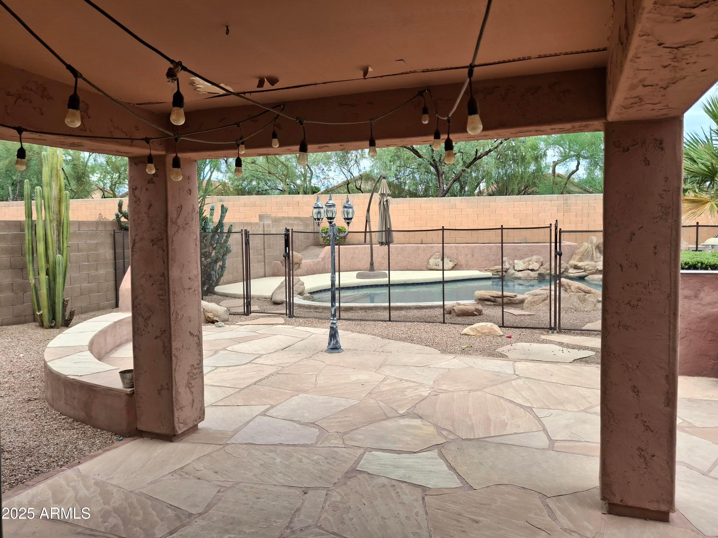 4520 E Mossman Road, Phoenix, AZ 85050