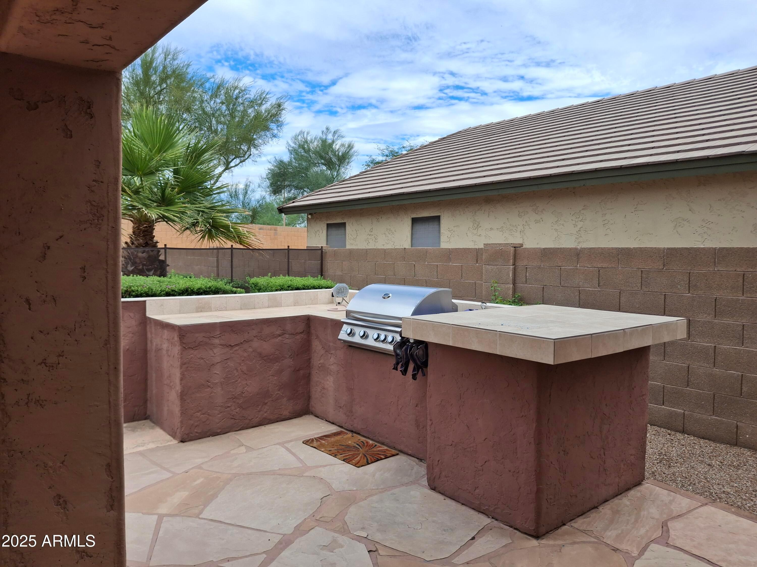 4520 E Mossman Road, Phoenix, AZ 85050