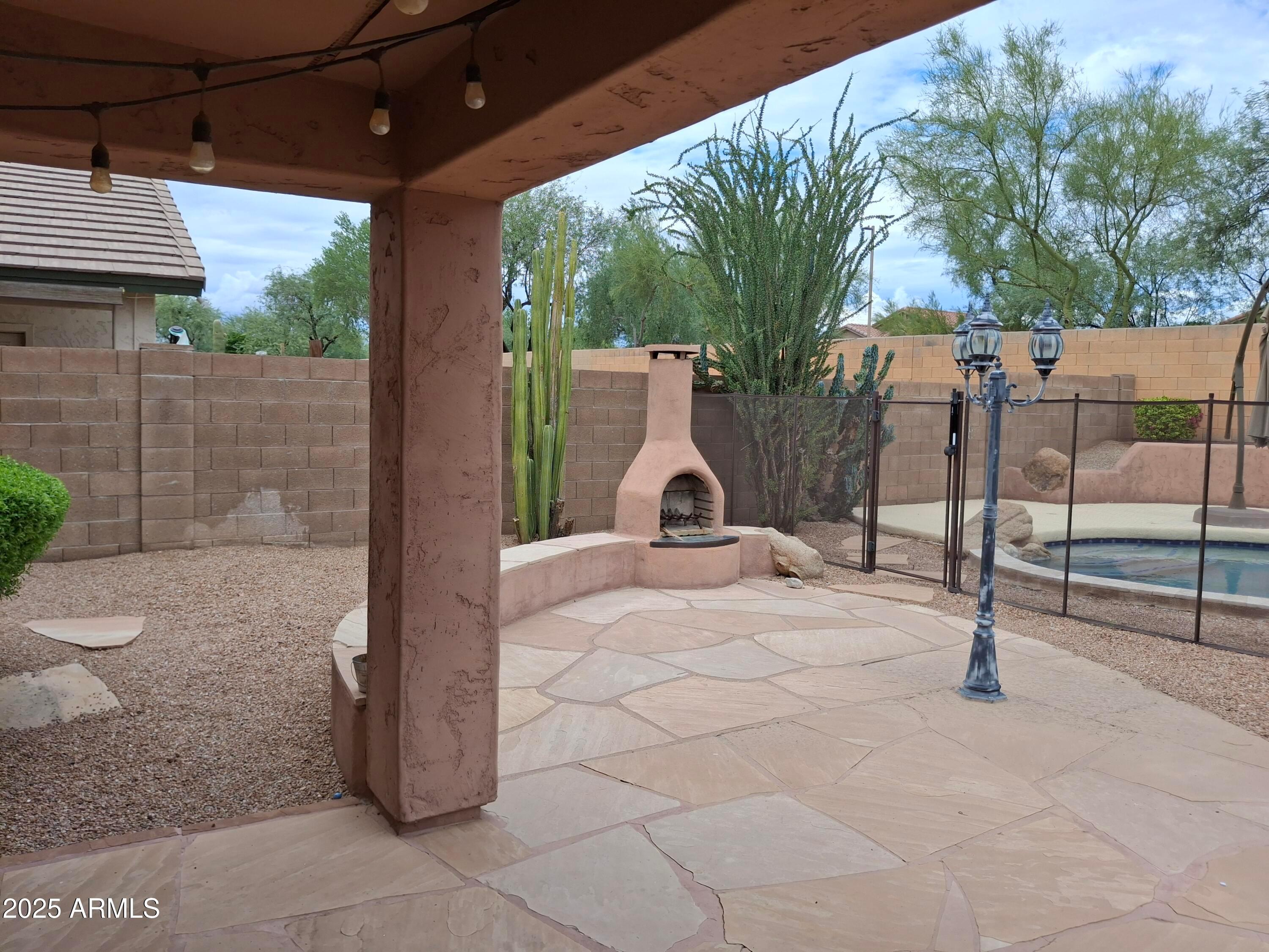4520 E Mossman Road, Phoenix, AZ 85050