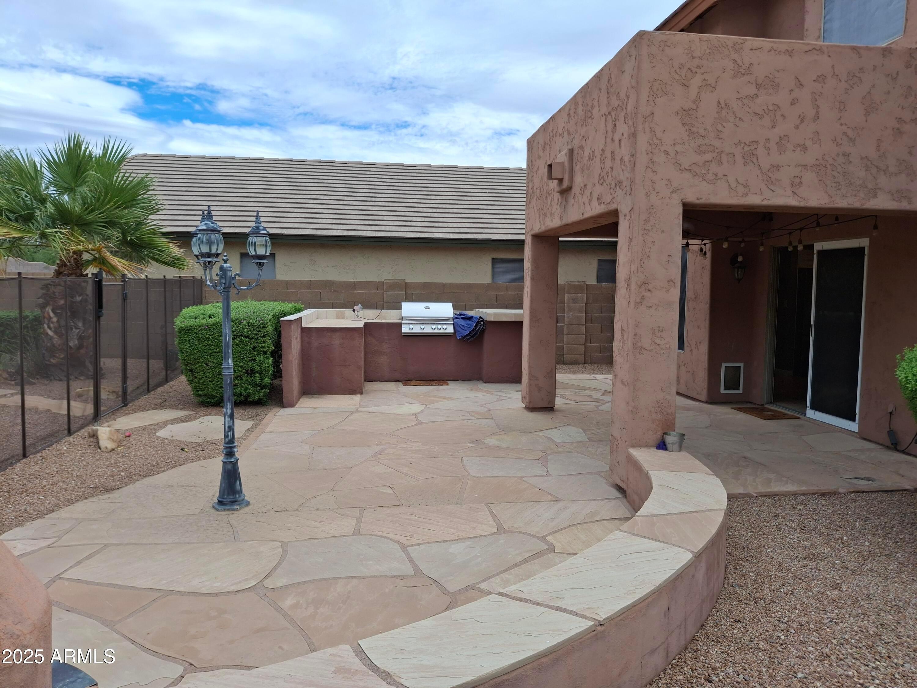 4520 E Mossman Road, Phoenix, AZ 85050