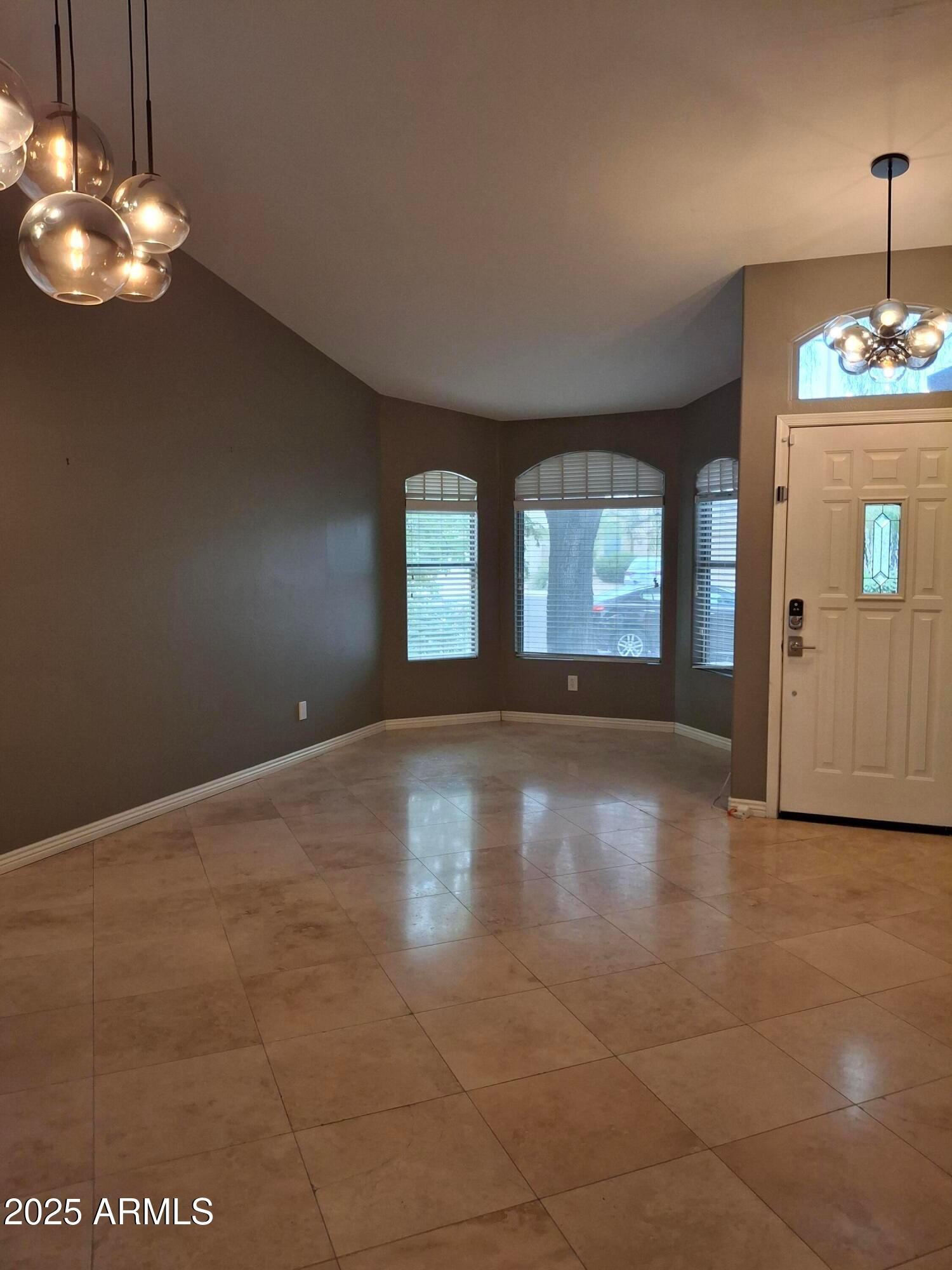 4520 E Mossman Road, Phoenix, AZ 85050